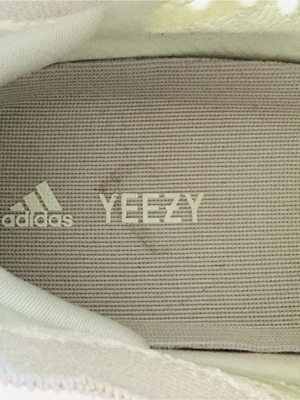 adidas Men’s Yeezy Boost 380 Calcite Glow Men’s Size 12